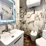 Riviera Boutique Hotel-city Center Отель