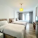 Riviera Boutique Hotel-city Center 3*