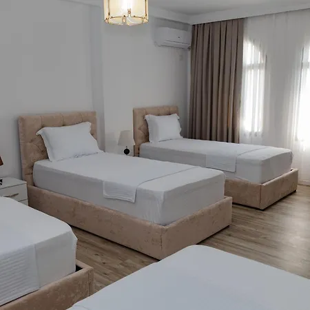Hotel Riviera Hotel-city Center