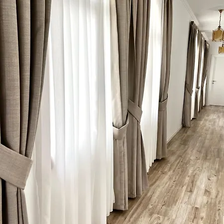 Riviera Boutique Hotel-city Center