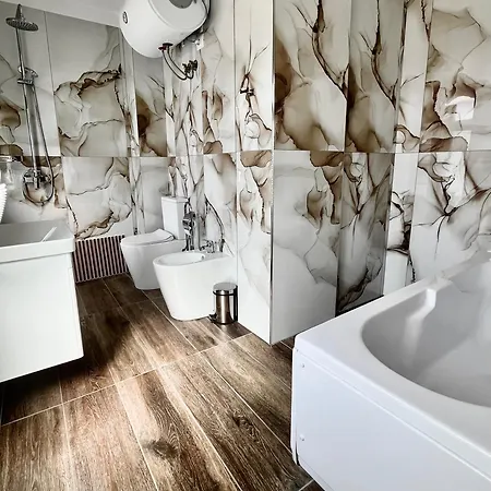 Riviera Boutique Hotel-city Center Otel 3*
