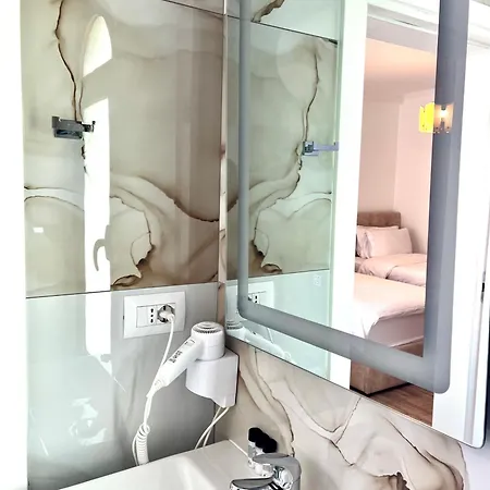 酒店 Riviera Boutique Hotel-city Center Vlorë