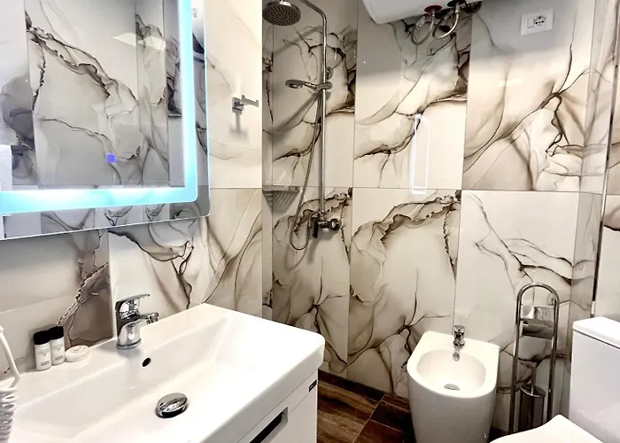 Riviera Boutique Hotel-city Center Hotel