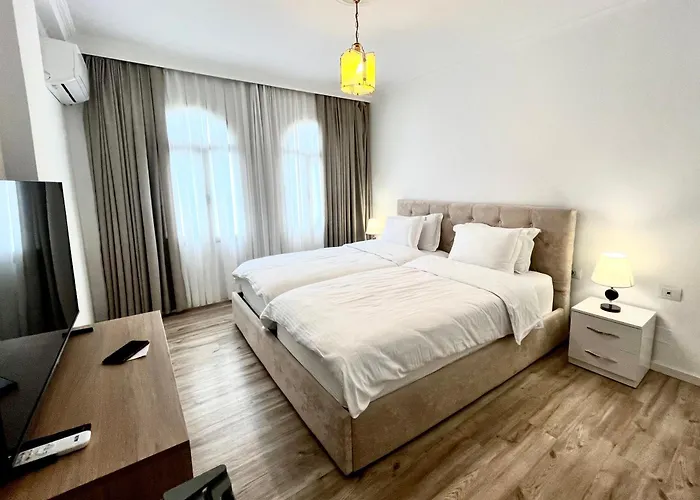 Riviera Boutique Hotel-city Center Hotel