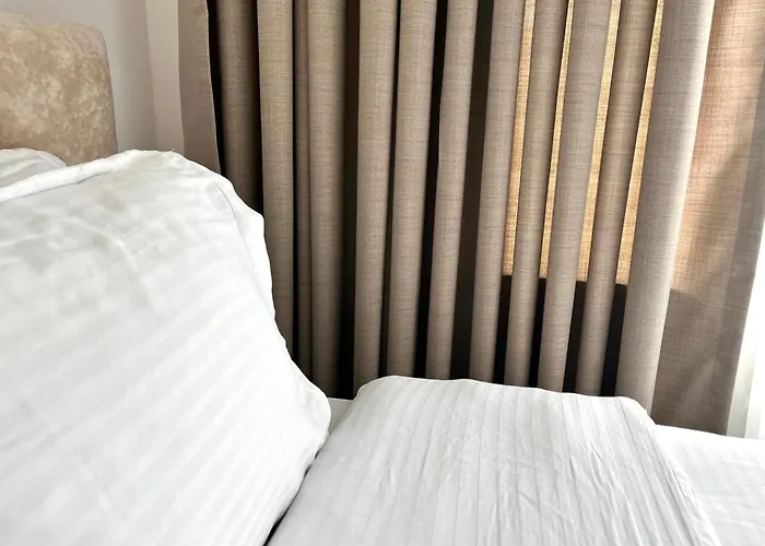 Riviera Boutique Hotel-city Center Hotel