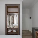 酒店 Riviera Boutique Hotel-city Center 3*