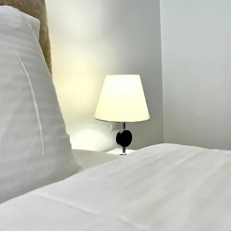 Riviera Boutique Hotel-city Center 3*