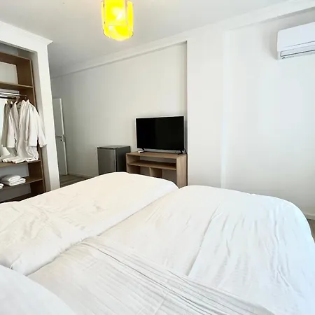 Riviera Boutique Hotel-city Center