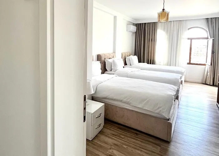 Hotel Riviera Boutique Hotel-city Center 3*